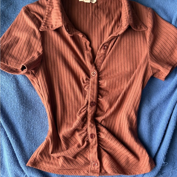 Y2K Ribbed Rust Brown Button-Up Top - Picture 2 of 5